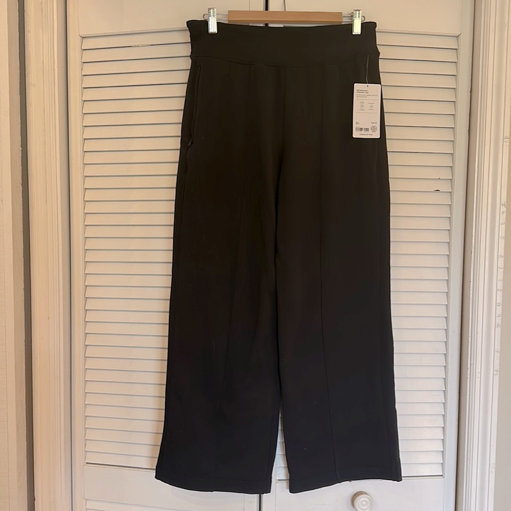 NWT Athleta retroplush straight leg pant size Medium
